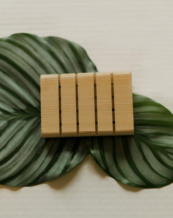 Cedar Soap Tray — Porte-Savon en Cèdre