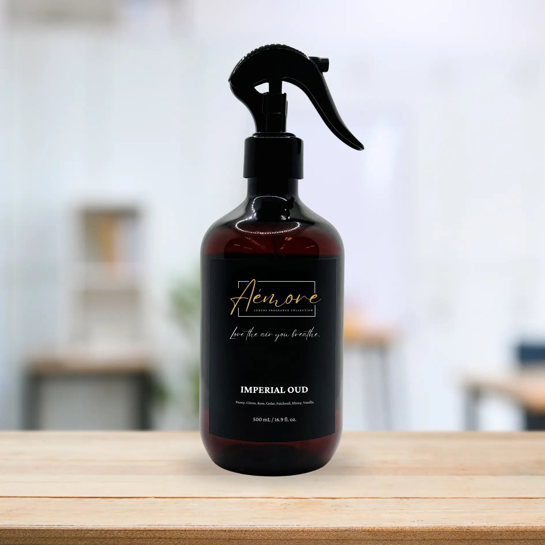 Canadian Imperial Oud Room & Linen Spray – Spray Oud Impérial d'Ambiance Fait au Canada