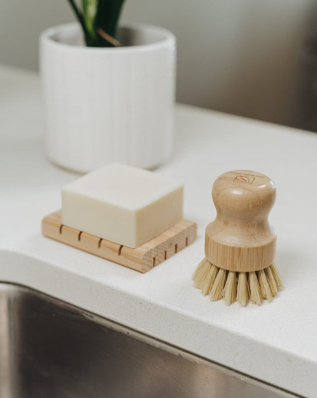 Cedar Soap Tray — Porte-Savon en Cèdre