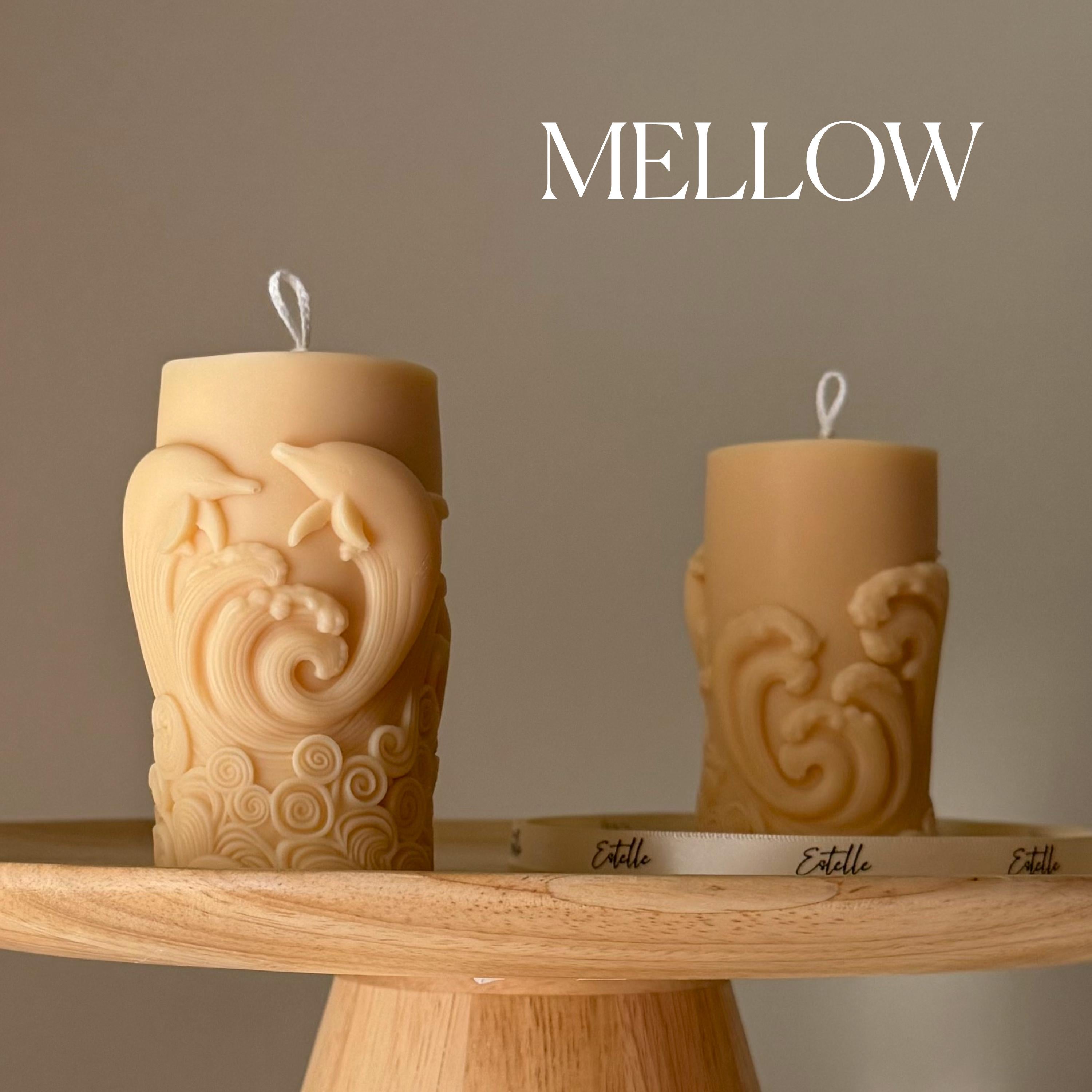 Dolphin Pillar Candle — Bougie Pilier Dauphin