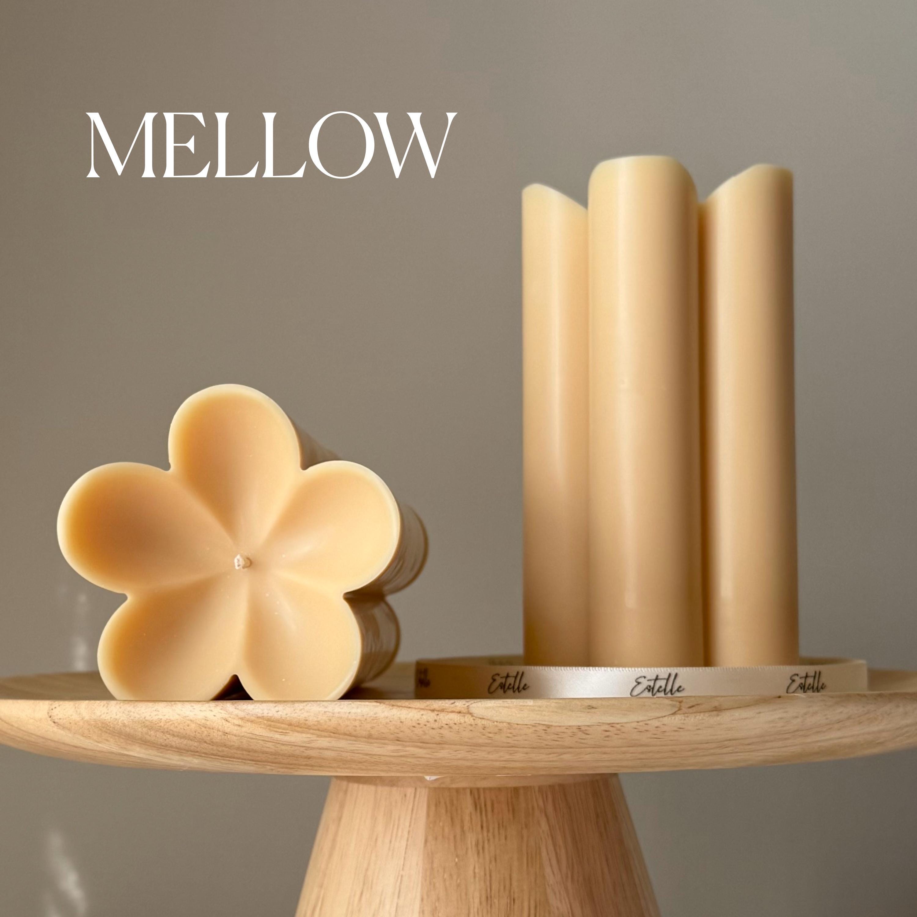 Flower Pillar Soy Candle — Bougie Pilier de Soja Fleur