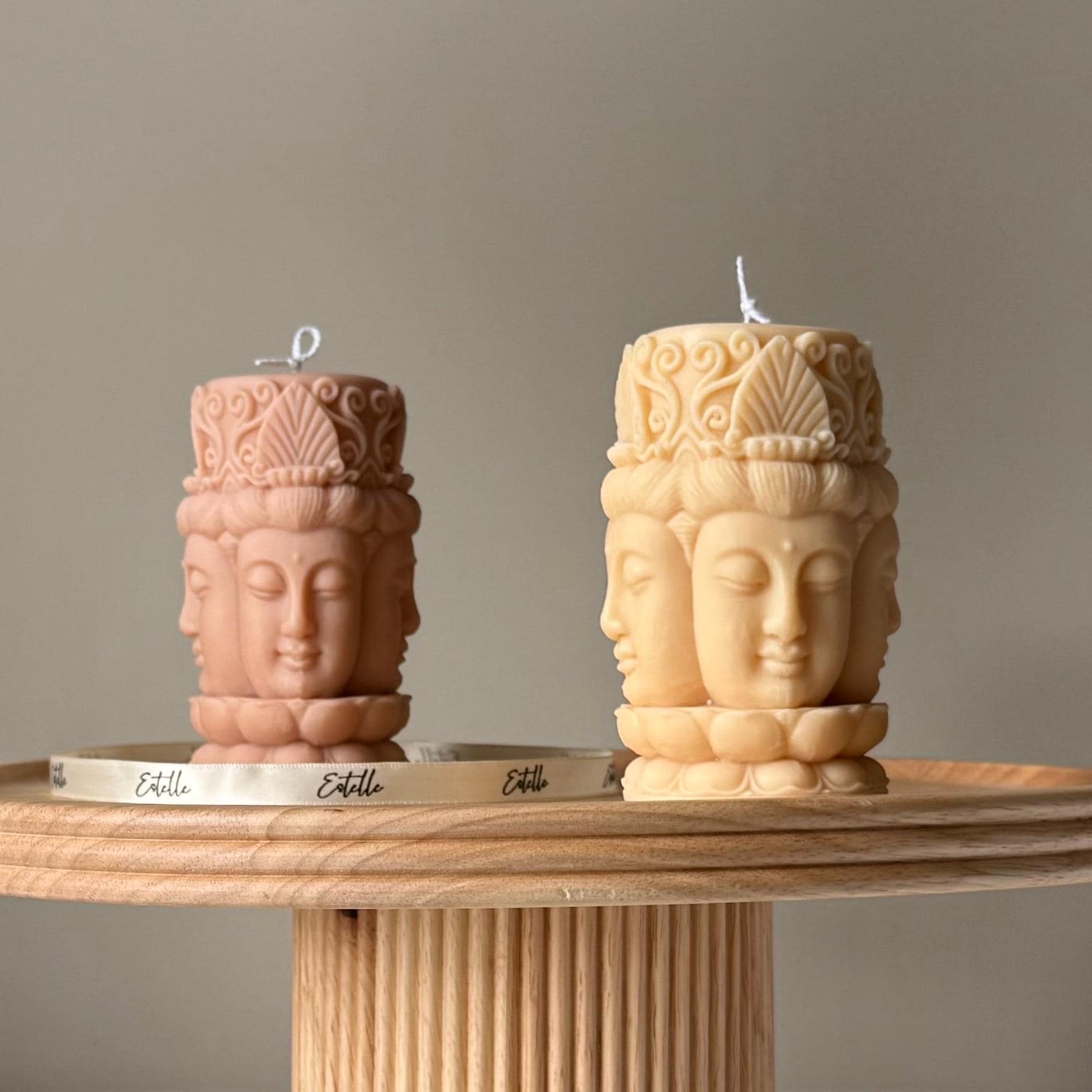 Buddha Face Soy Pillar Candle — Bougie Pilier de Soja Visage de Bouddha