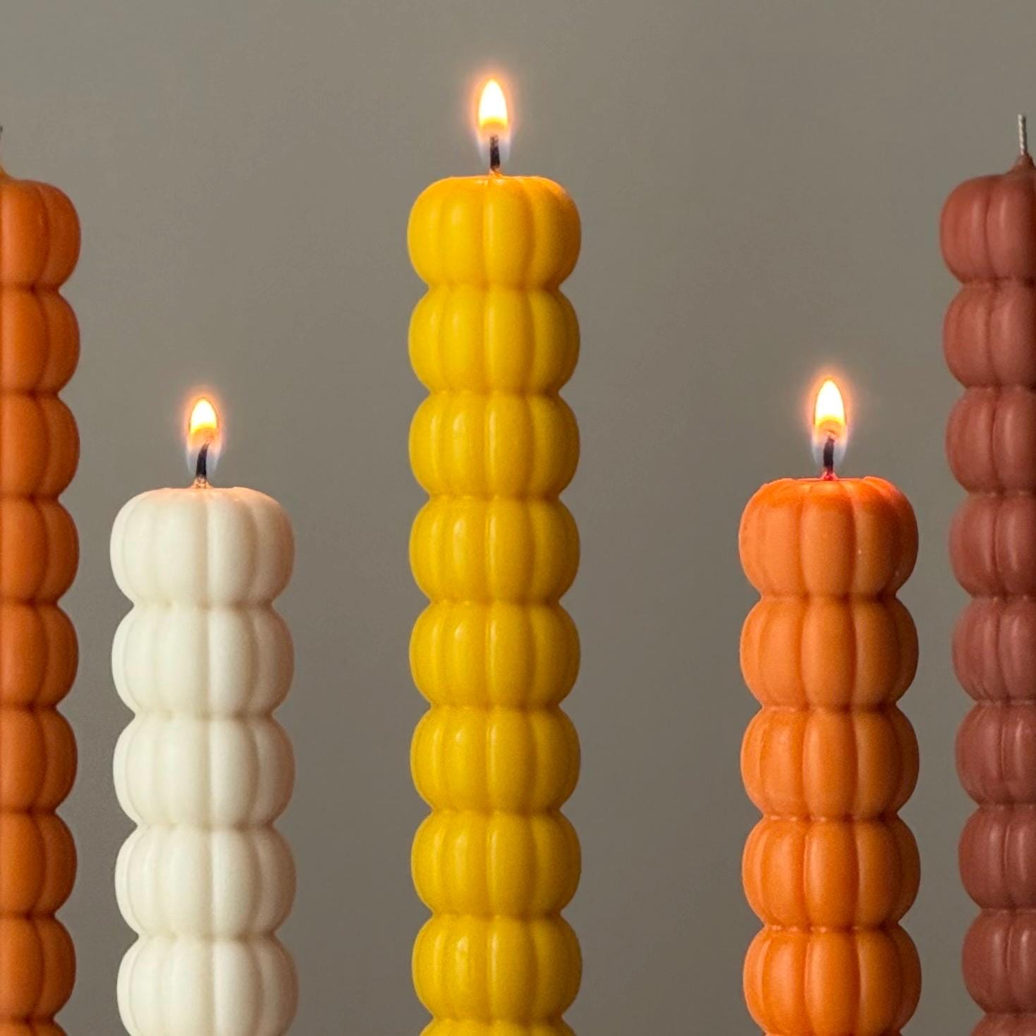 Pumpkin Taper Halloween Soy Candle — Bougie de Soja Halloween Citrouilles Coniques