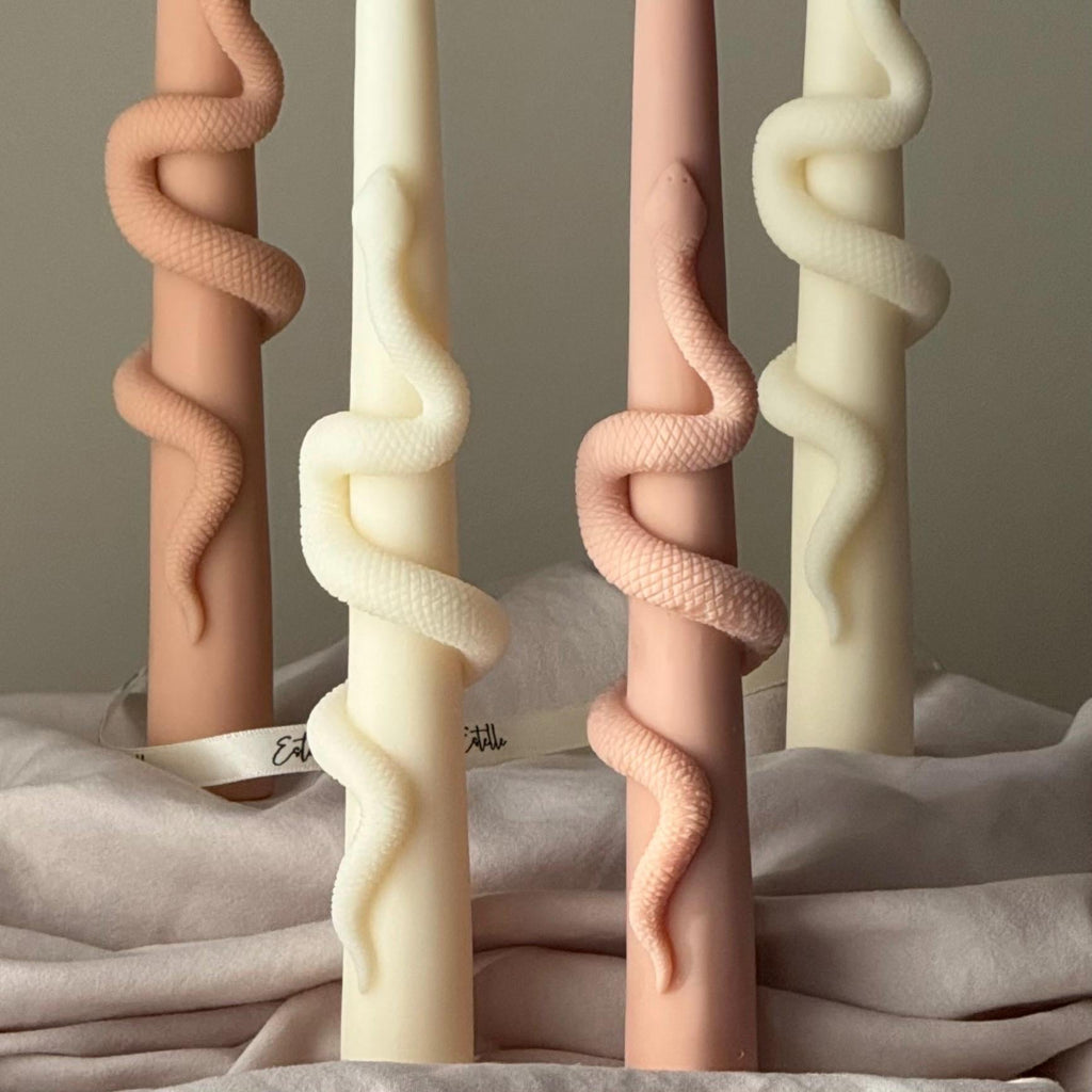 Snake Taper Soy Wax Candle — Bougie Conique de Soja Serpent
