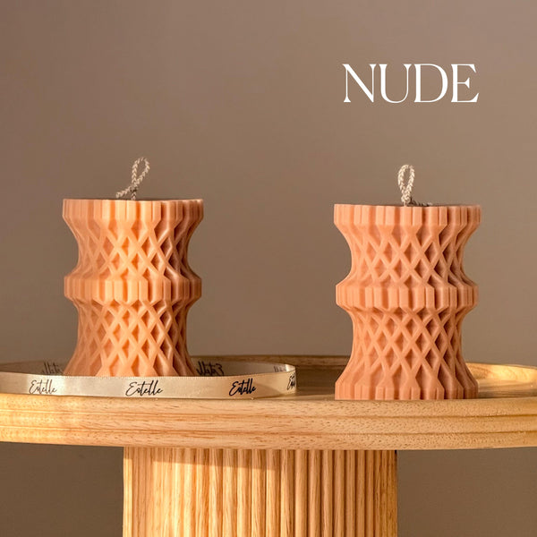 Woven Column Soy Candle — Bougie de Soja Colonne Tressée