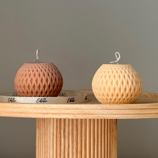 Woven Sphere Soy Candle — Bougie de Soja Sphère Tressée