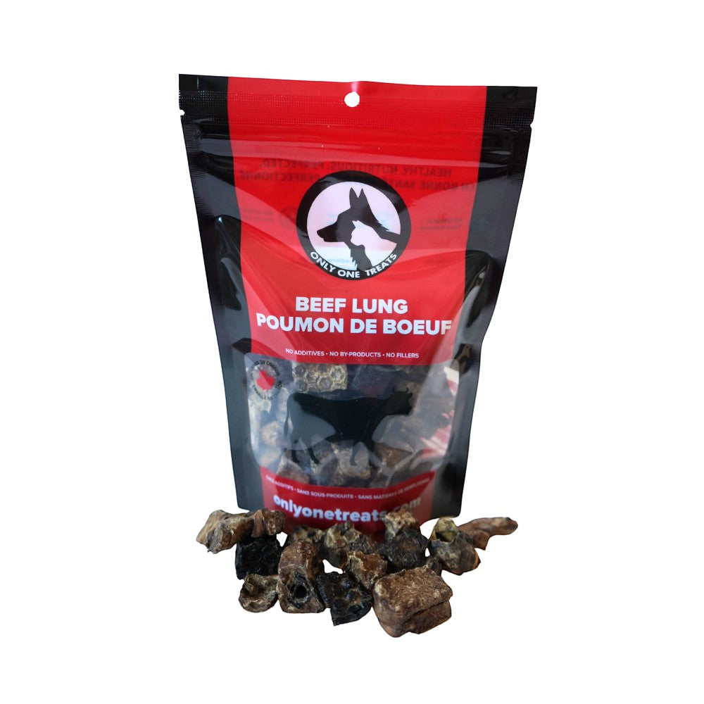 Oh Canada Gifts beef lung dog treats in a 70g resealable bag with crunchy, airy pieces displayed in front.