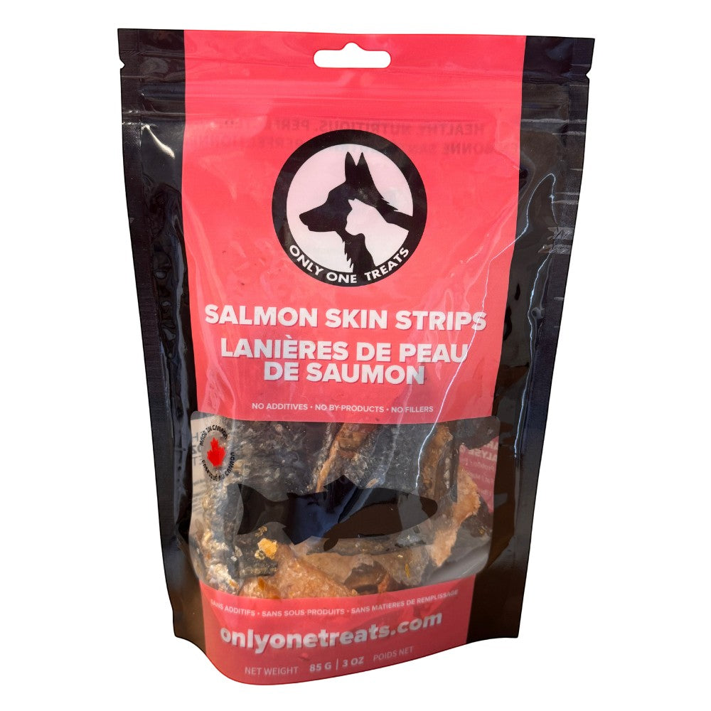 Oh Canada Gifts 85g bag of crispy dried salmon skin strips for dogs, a single-ingredient Omega-3 rich chew.