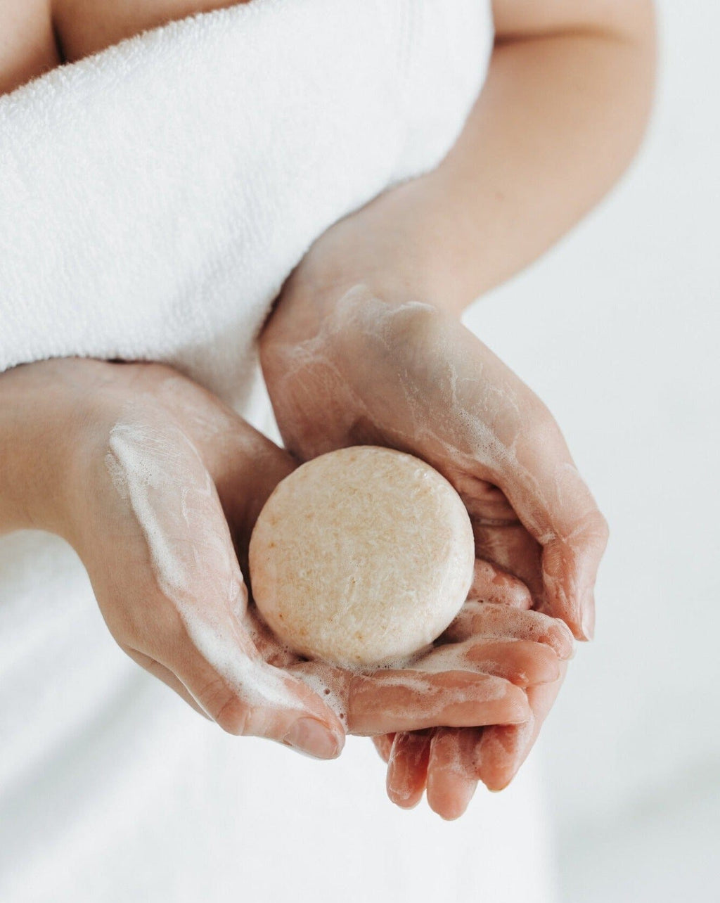 Sweet Orange + Grapefruit Shampoo Bar — Barre Shampoing Orange Douce + Pamplemousse
